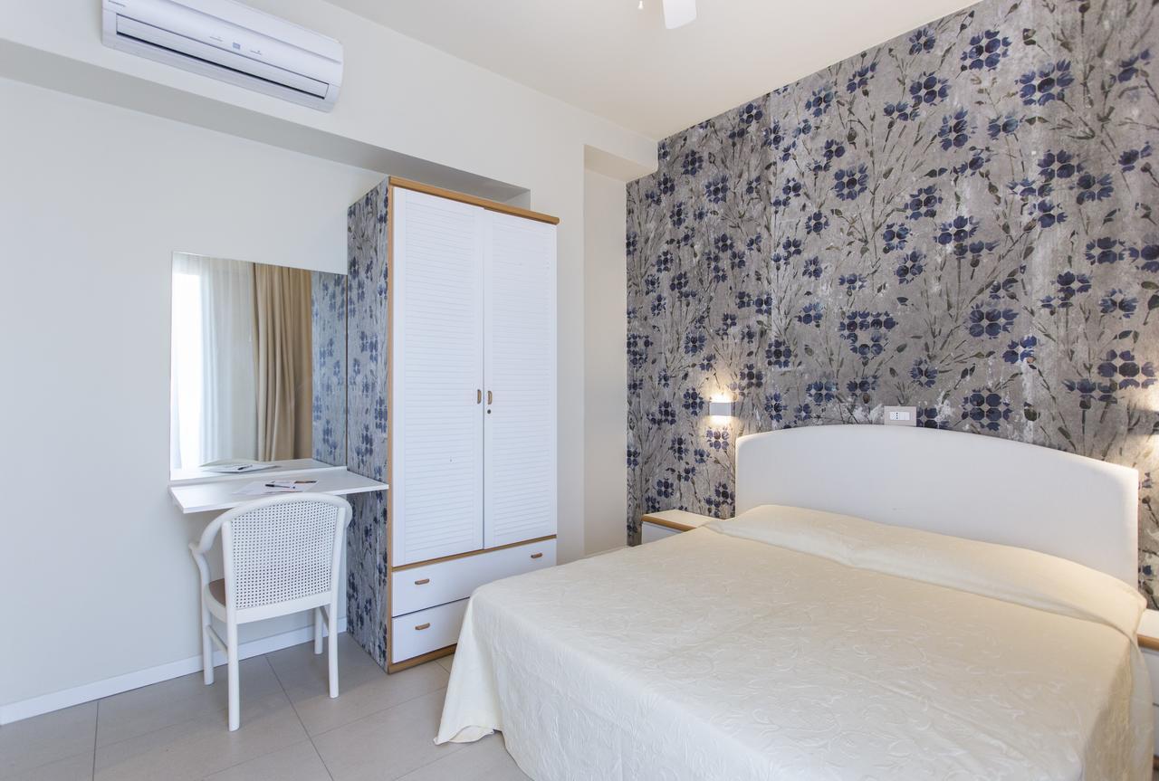 Sirena Boutique Hotel Gabicce Mare Kültér fotó